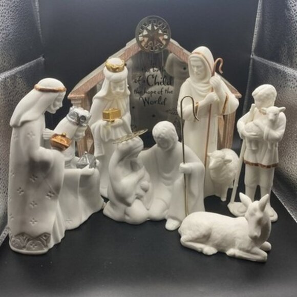Hallmark Other - Hallmark The Joanne Eschrich Nativity Set Porcelain Figures Gold Silver Accents